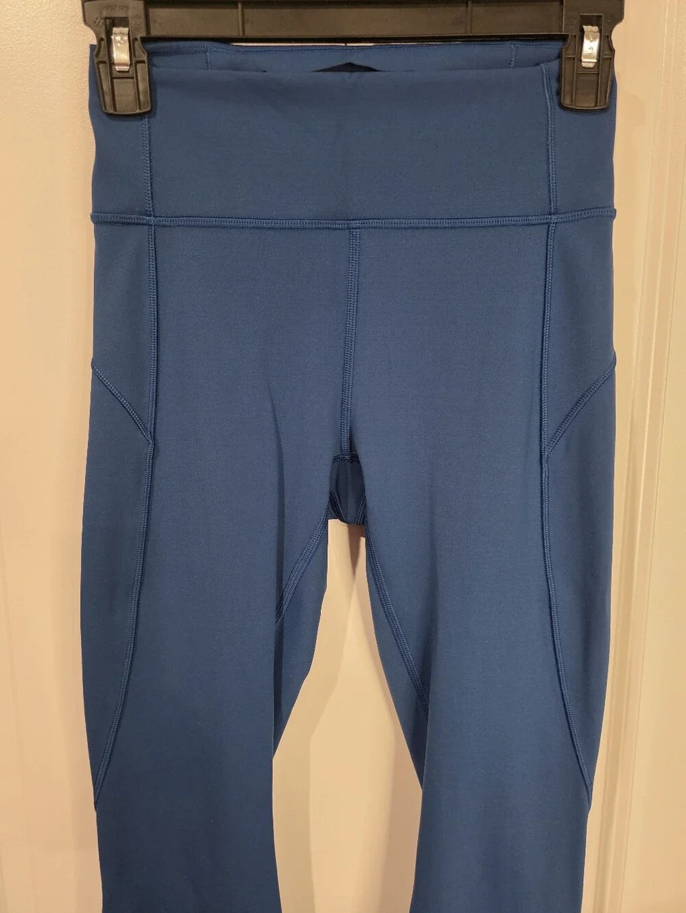 Lululemon Body Con Crop